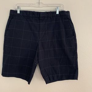 - Men’s GAP khaki shorts navy blue with white strips